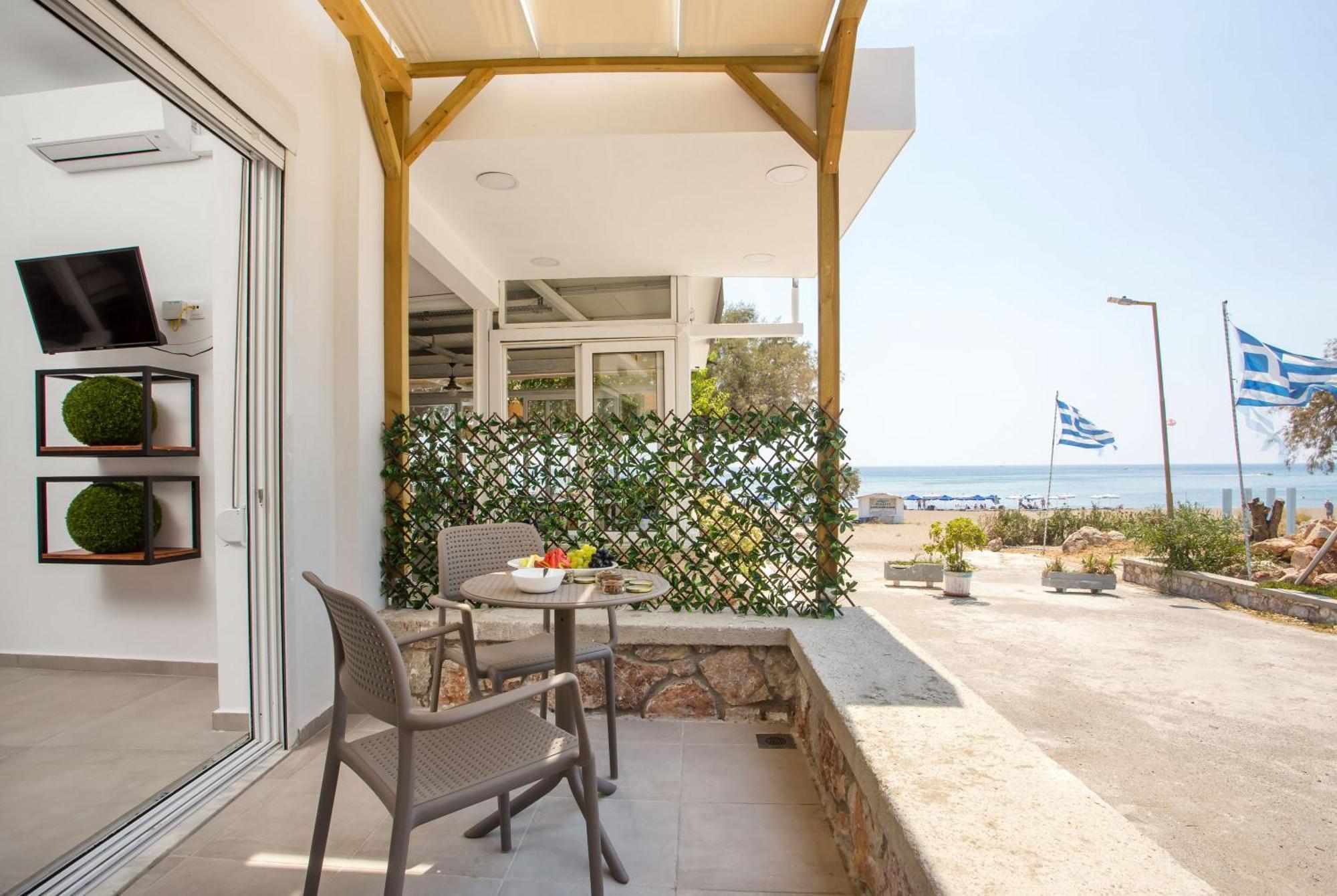 Marini Seaside Aparthotel 3*