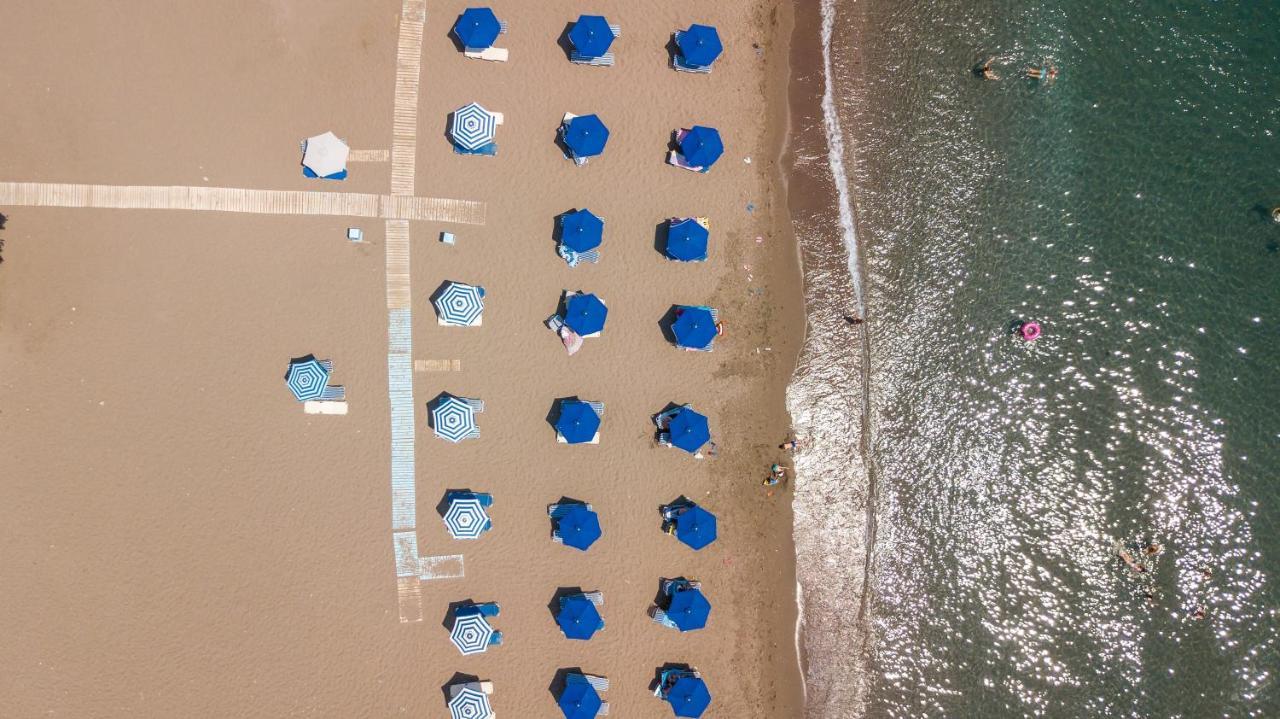 Marini Seaside Aparthotel